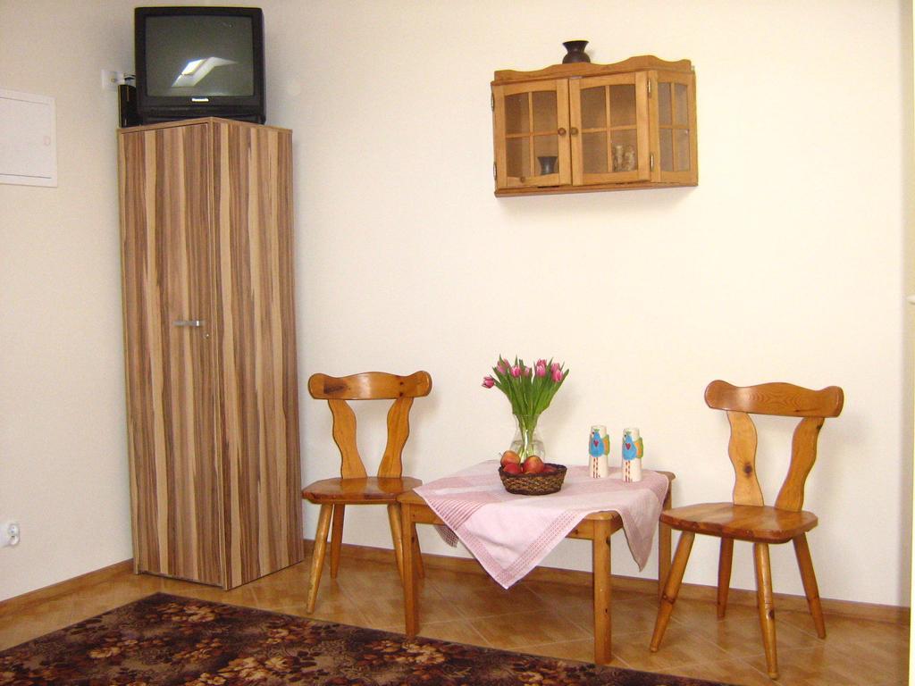 Gosciniec Podkowa Apartman Włodawa Szoba fotó